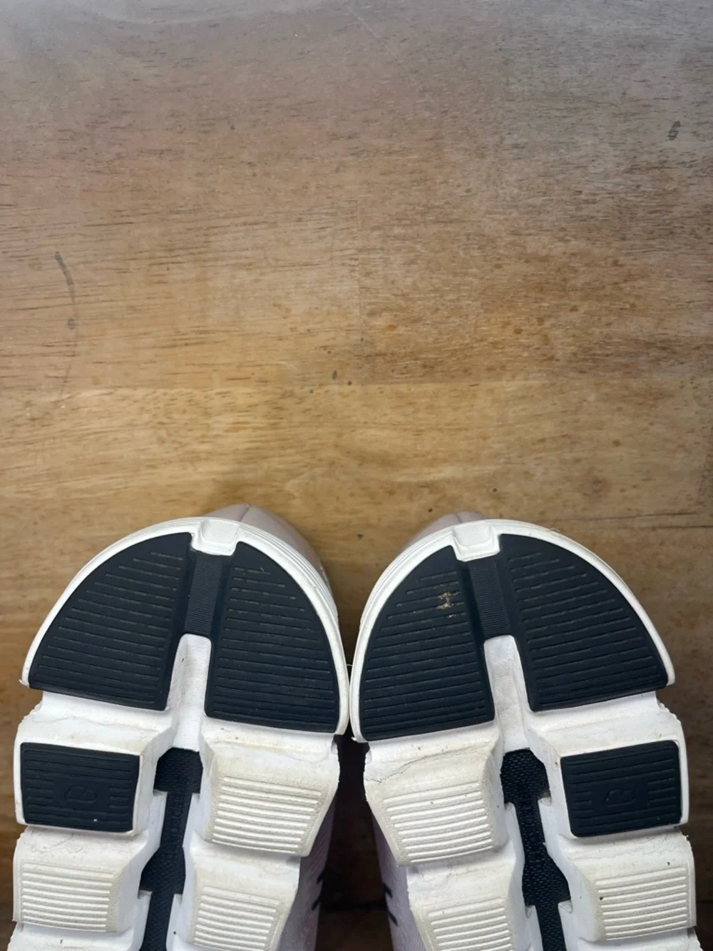 On Cloud 6 Push LIGHTWEIGHT Mens Size 10.5 Running Shoes Sneakers Lavender Red - Picture 9 of 12